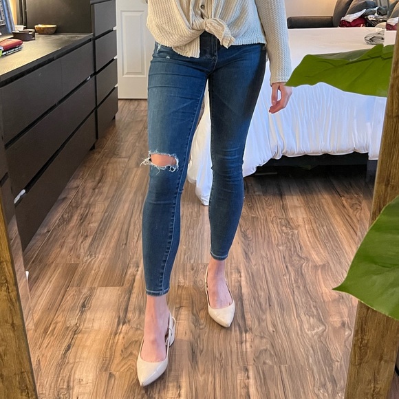 AG premium denim / distressed jeans - Picture 4 of 12